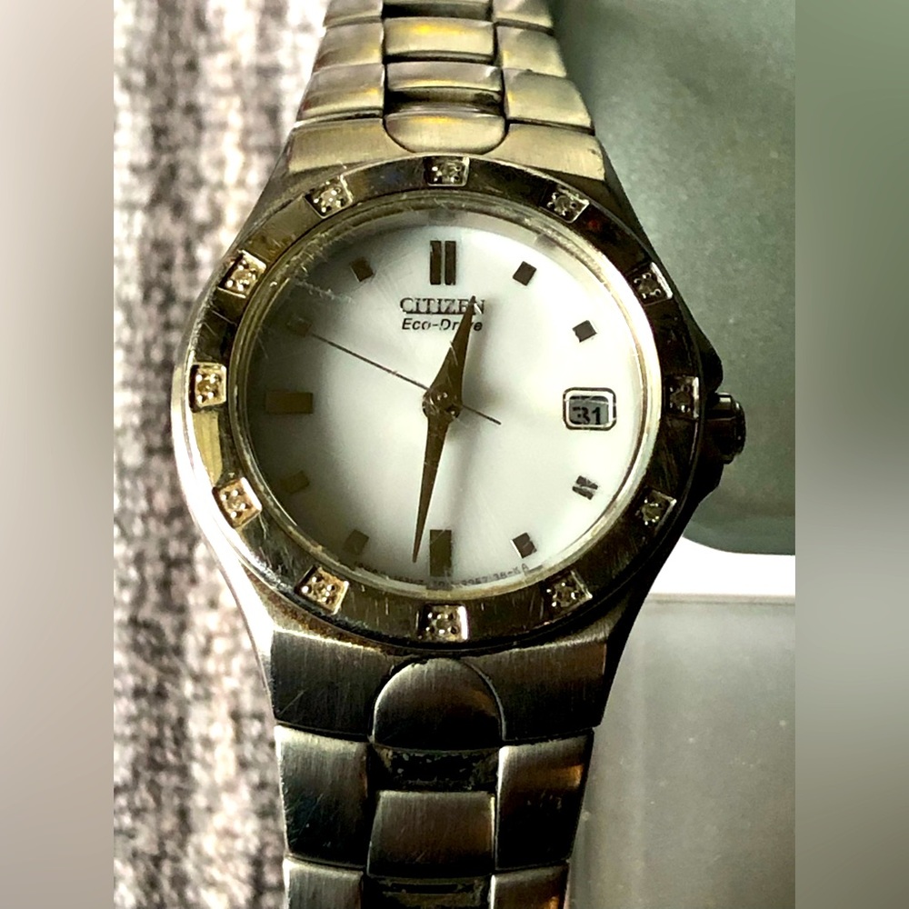 Citizen Eco-Drive Diamond Watch Women Silver Tone Day Date at 3 MOP dial